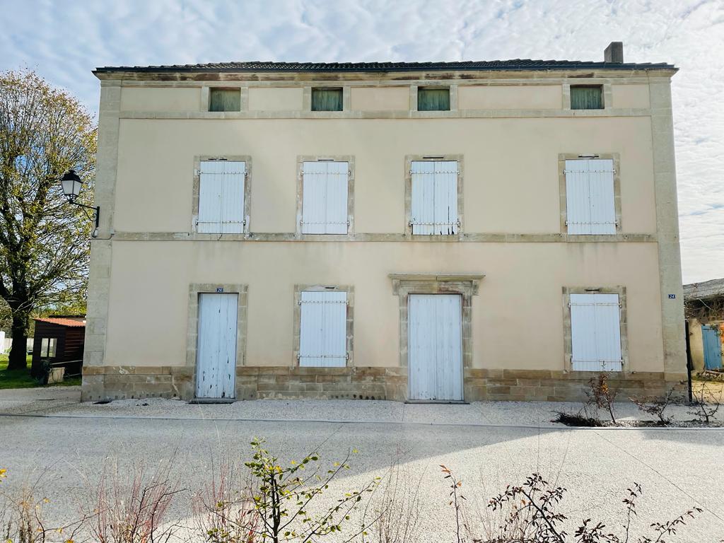Ravalement facade ruffec 16700 apres